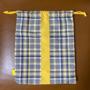 Ipsy Glam Plus Drawstring Bag Black & Yellow Plaid 💛🤍🖤